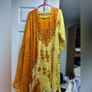 Brand NEW Tutu Taneja Designer Indian 3 piece suit